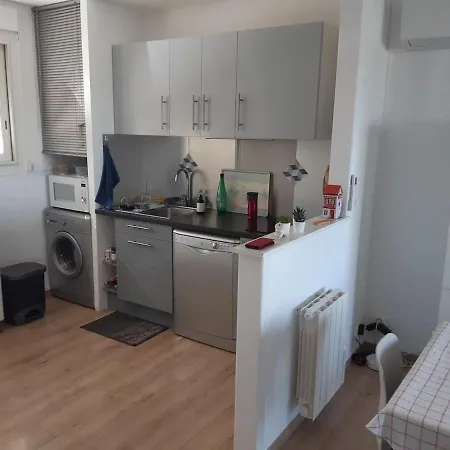 Appartement 2 Bedroom Kitchen, With Terrace *