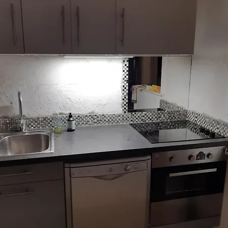 2 Bedroom Kitchen, With Terrace * La Grande-Motte