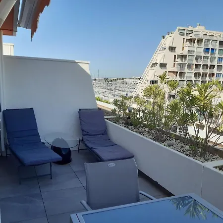 2 Bedroom Kitchen, With Terrace *