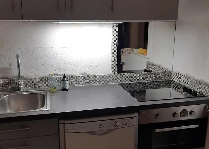 2 Bedroom Kitchen, With Terrace * 라그랑모트