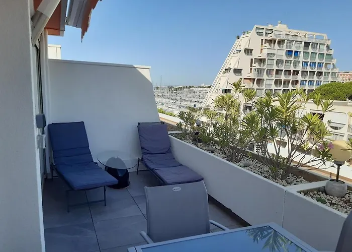 2 Bedroom Kitchen, With Terrace *