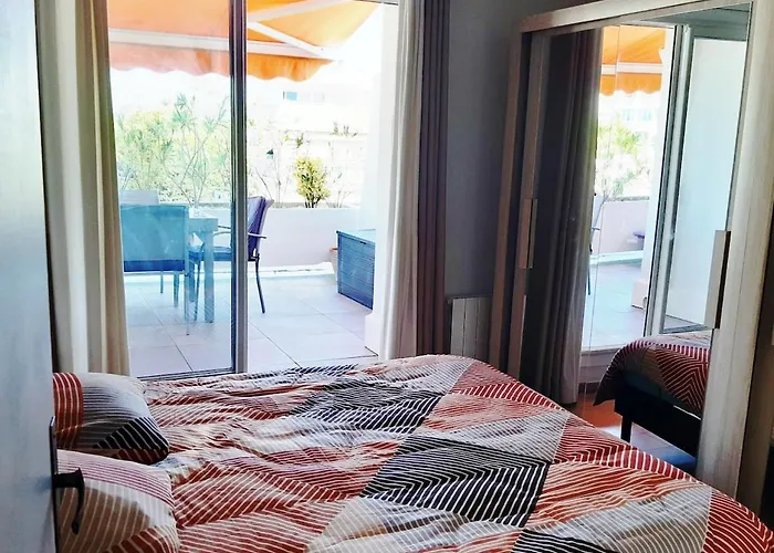 2 Bedroom Kitchen, With Terrace